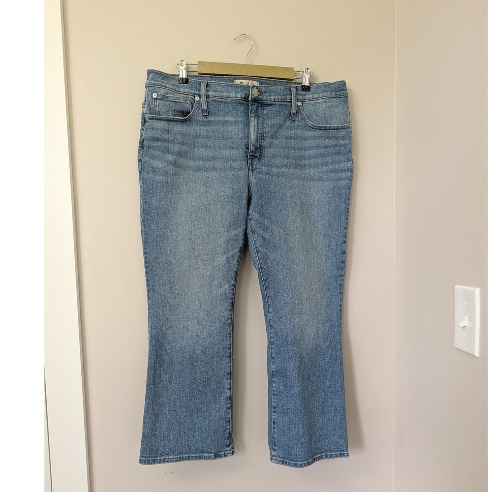Madewell Mid-Rise Kick‎ Out Jeans Blue Denim Flare Size 33 CKP470001723